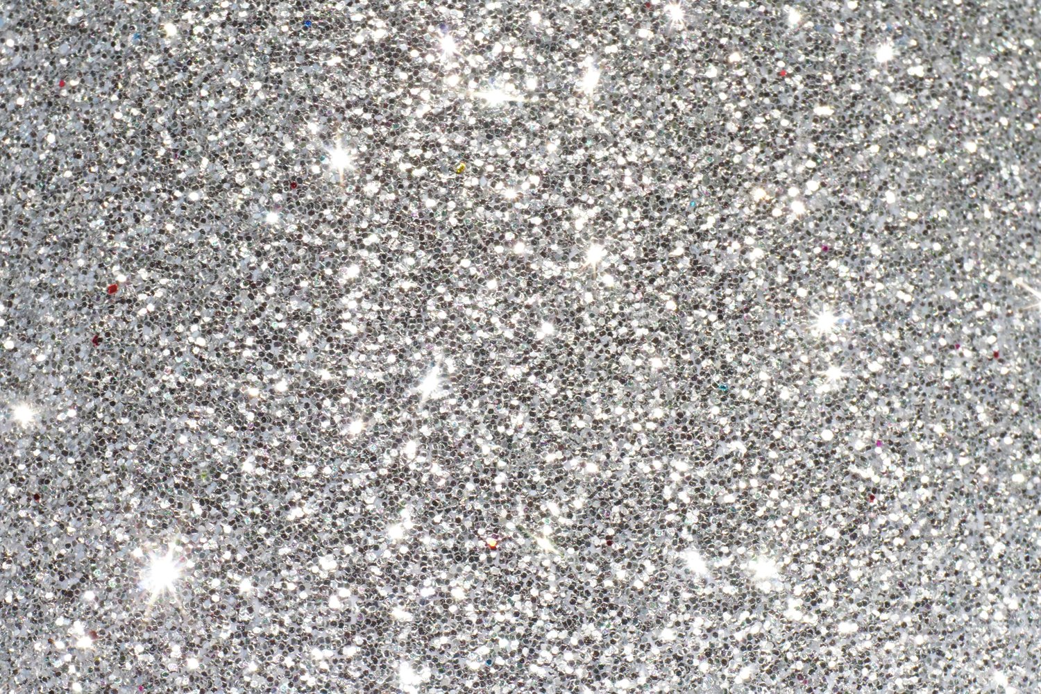 Glitter — Prata shutterstock_1150900988.jpg